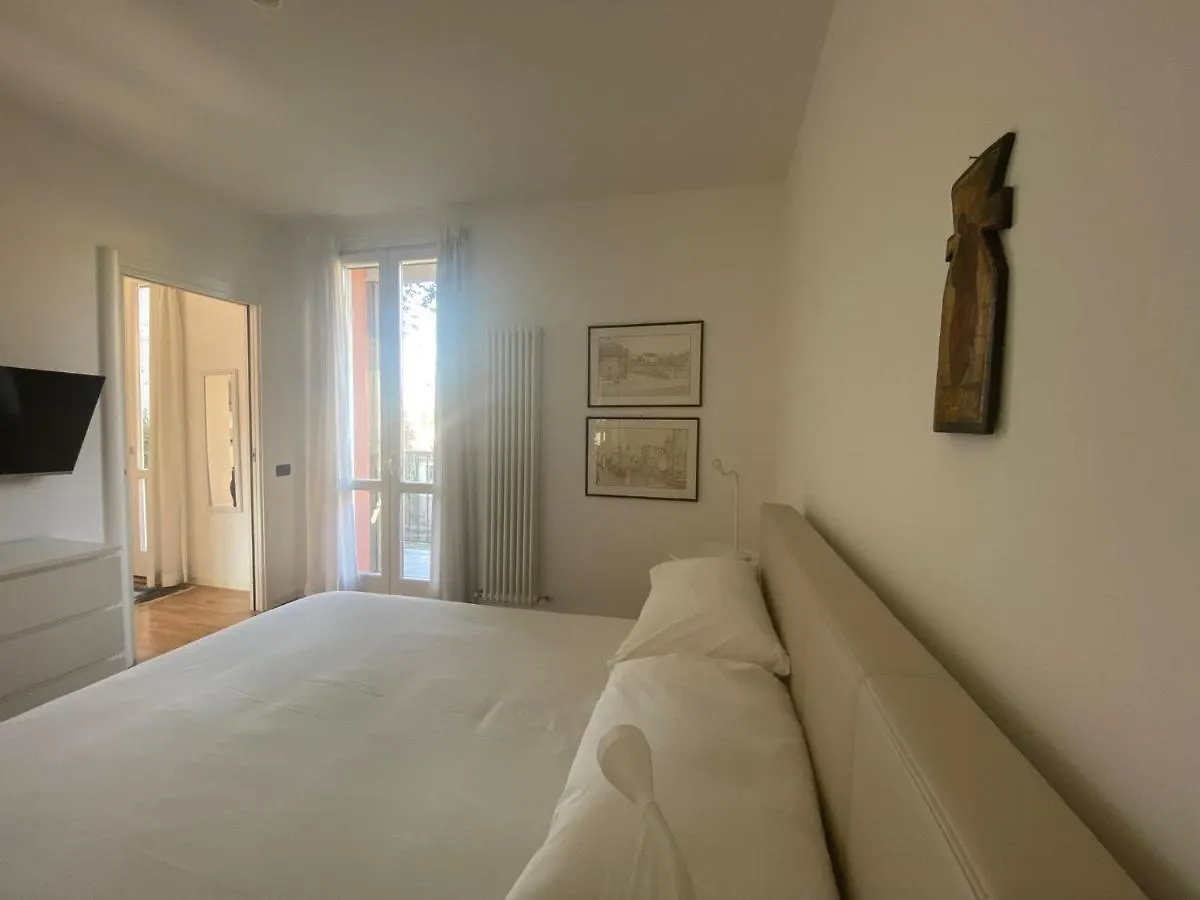Casa Sandra Crema
